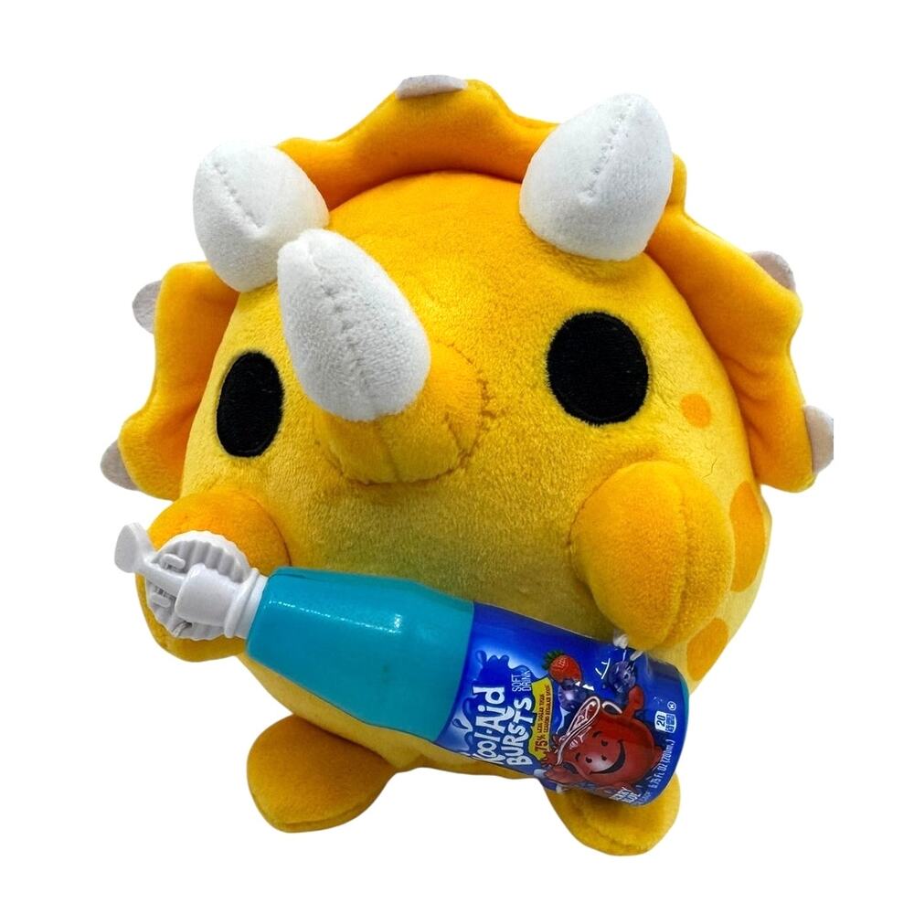 Series 3 Snackles Characters Yellow Triceratops with Koolaid bottle